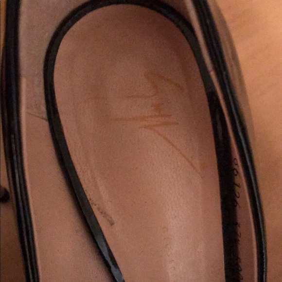 Giuseppe Zanotti Vernice stiletto ankle strap peep toe patent leather pumps. - Picture 7 of 11